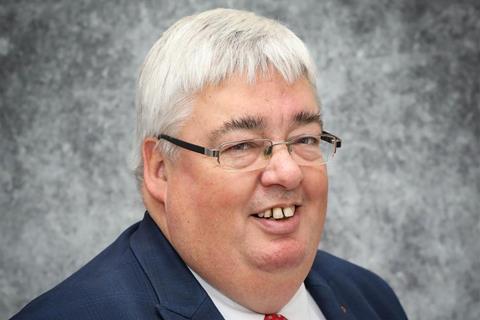 Simon King